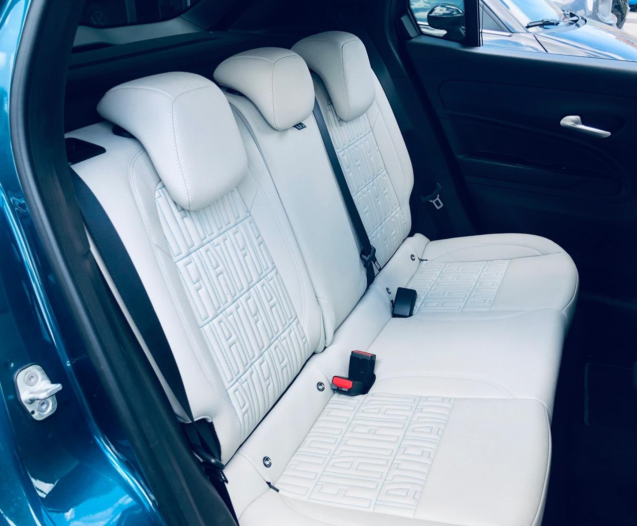 Fiat 600 Hybrid 110 CV DCT MHEV Business