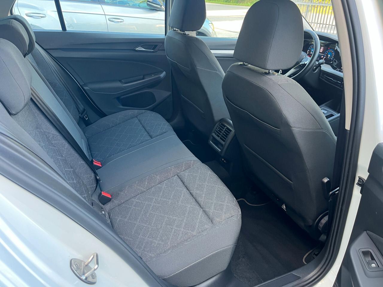 Volkswagen Golf 1.5 eTSI 150 CV EVO ACT DSG Life