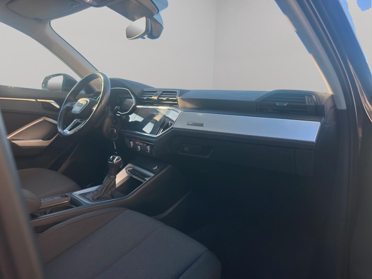 Audi Q3 SPORTBACK 35 TDI quattro S tronic Business Advanced