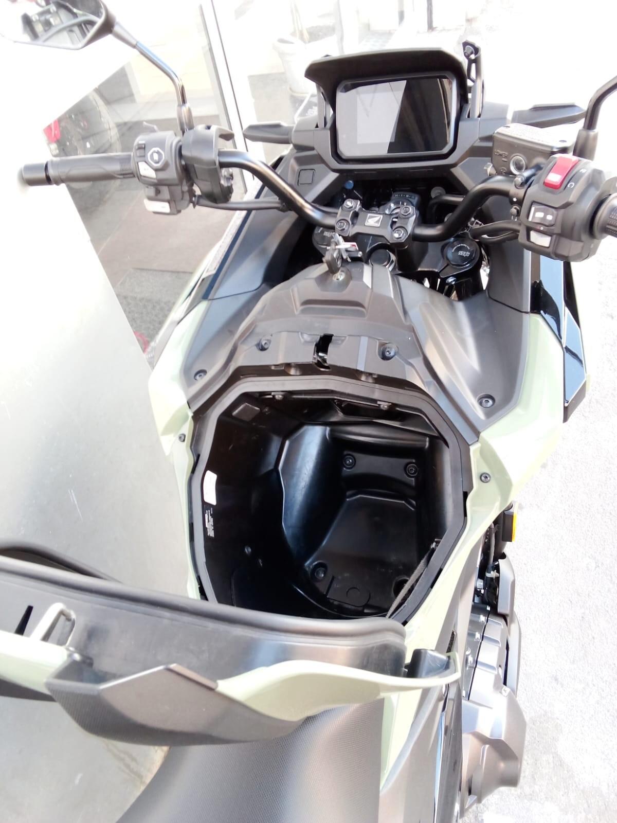 Honda NC 750 CAMBIO DCT