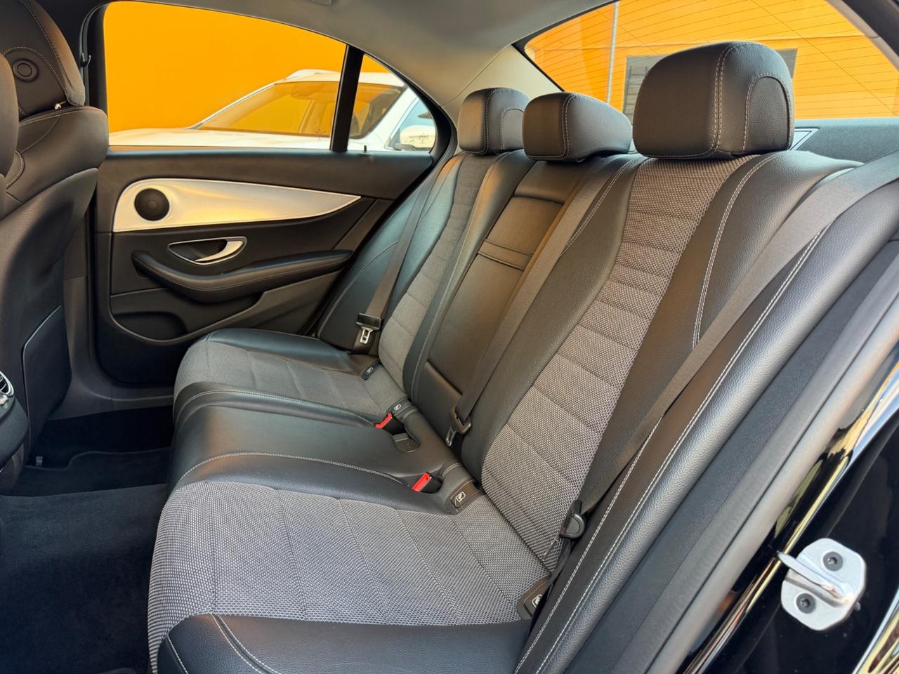 Mercedes-benz E 200 d Auto Premium Plus