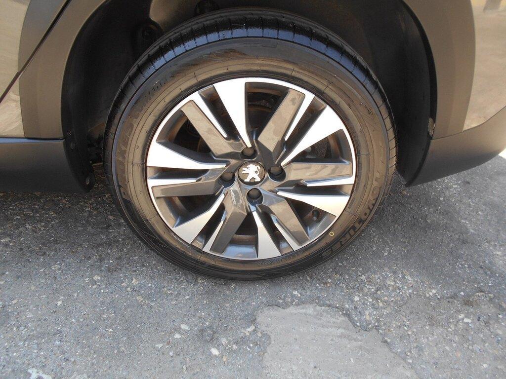 Peugeot 2008 1.2 PureTech Allure