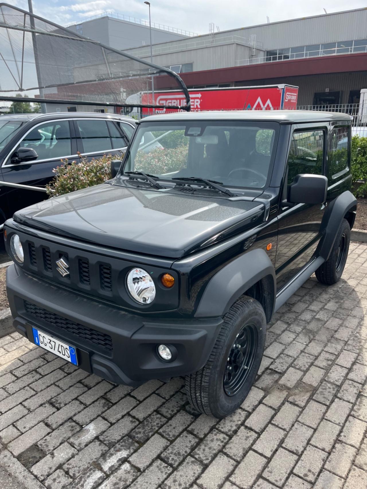 Suzuki Jimny 1.5 5MT PRO (N1)