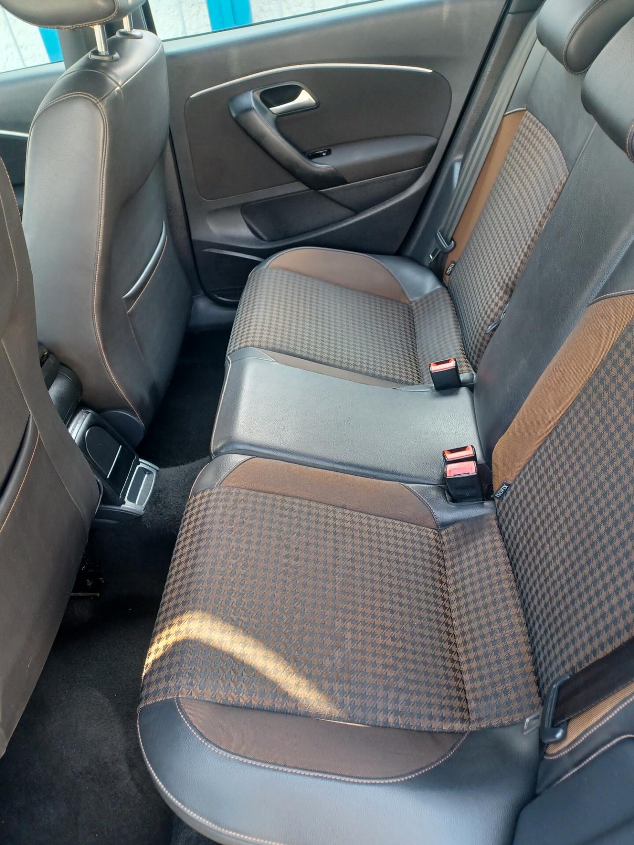 Volkswagen Polo 1.4 TDI HIGHLINE ANNO 2016