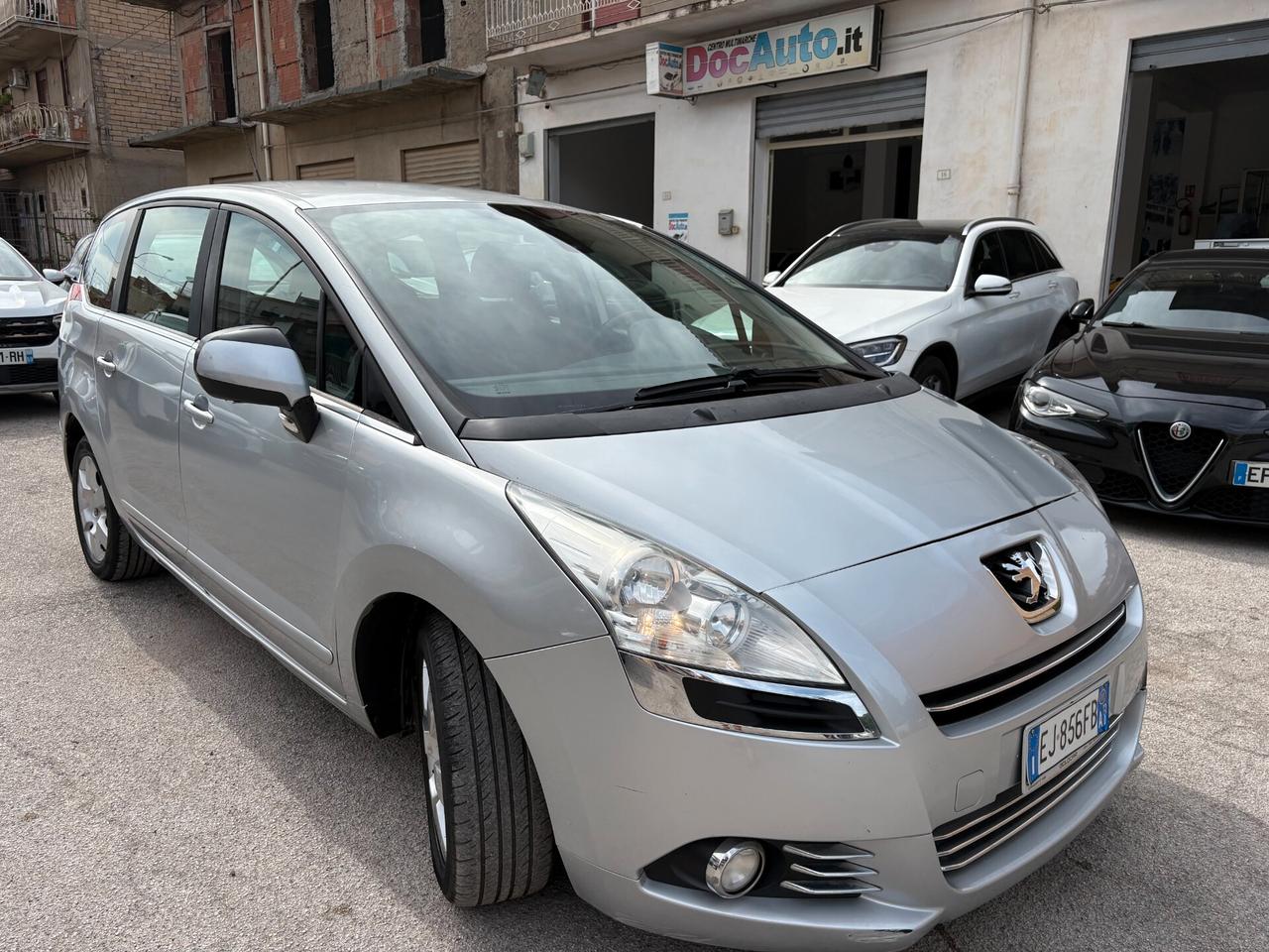 Peugeot 5008 1.6 HDi 112CV Premium