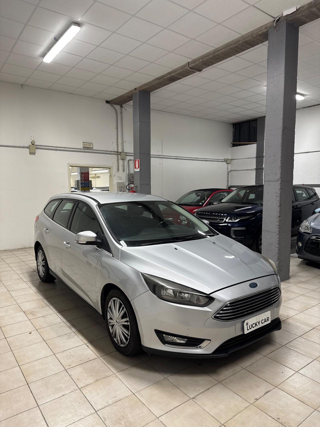 Ford Focus 1.5 TDCi 120 CV Start&Stop Powershift Titanium