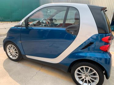 Smart ForTwo 1000 52 kW coupé LIMITED