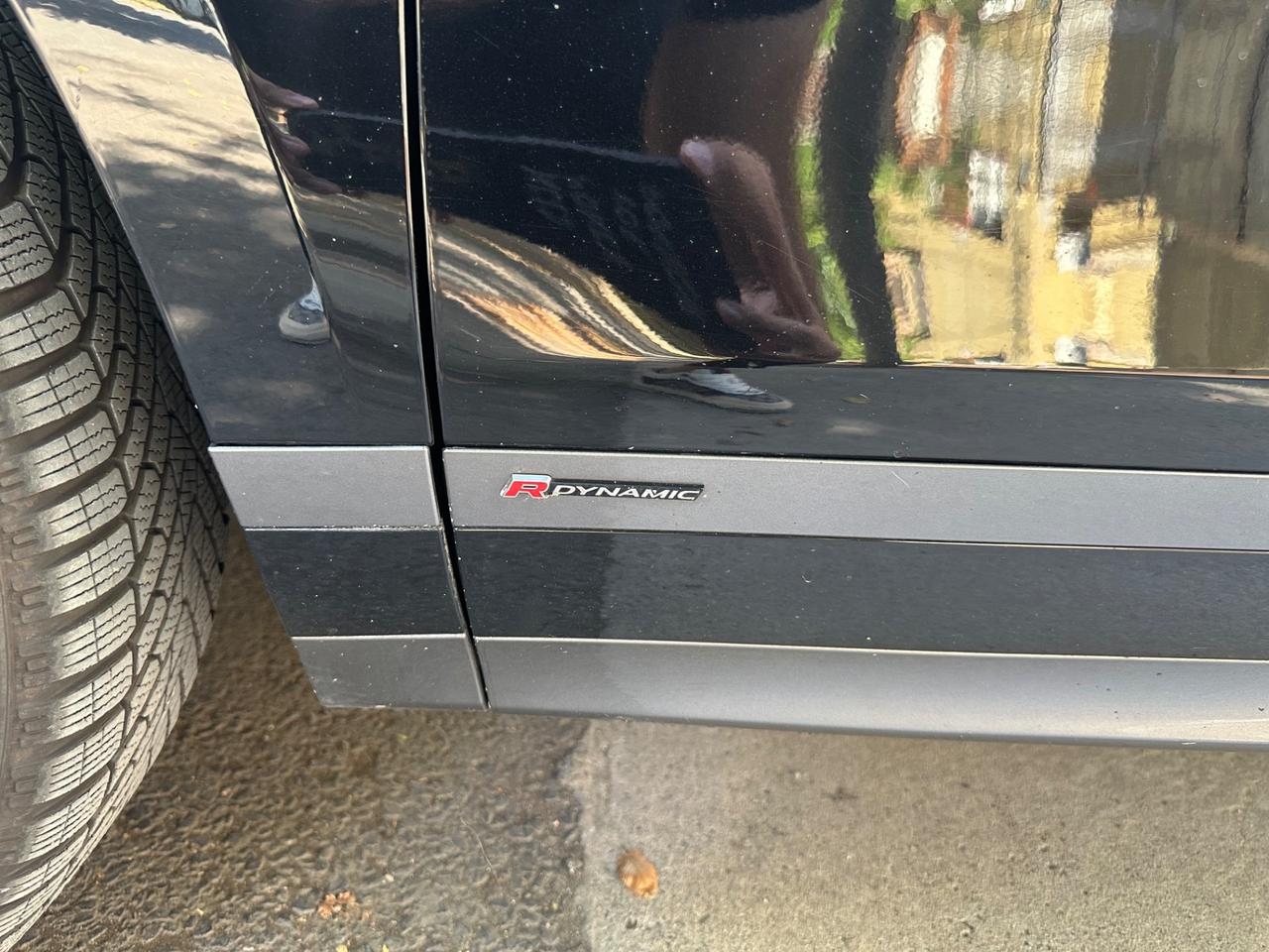 Land Rover Evoque R-Dynamic 2.0d 150cv - 2020
