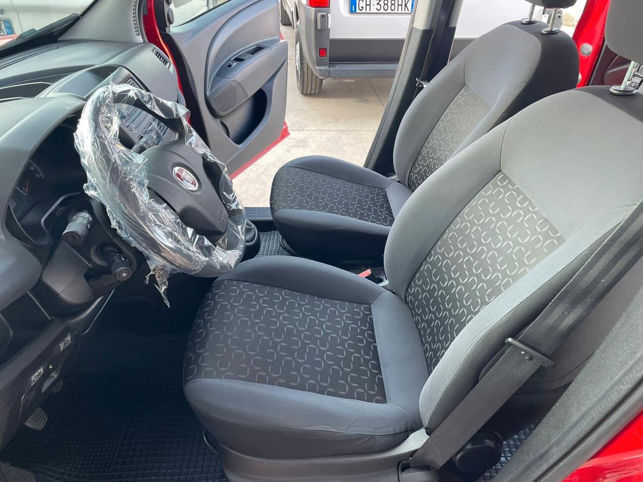 Fiat Doblo Doblò 1.6 MJT 105 cv autovettura