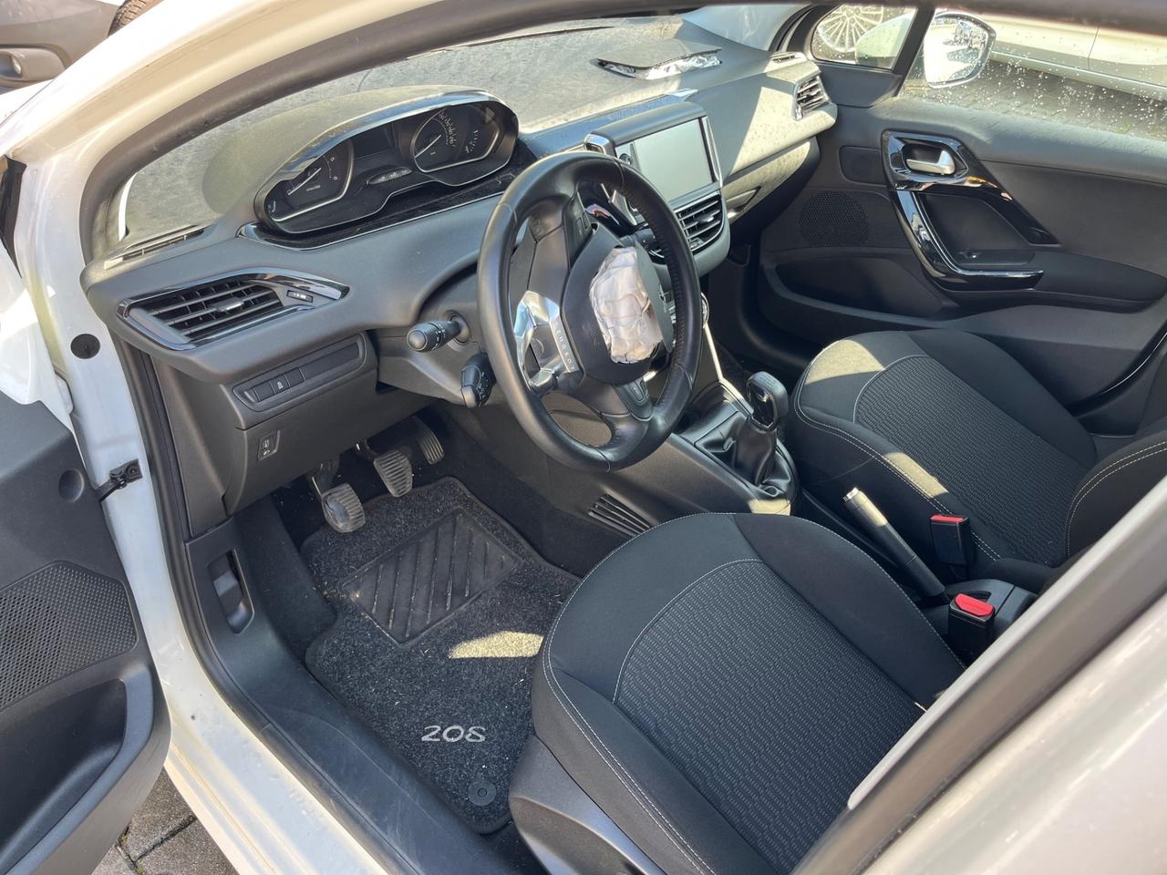 Peugeot 208 BlueHDi 75 3 porte Allure