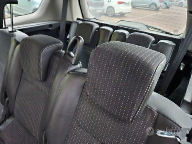Renault Scenic 7 POSTI VALUTIAMO USATO/SCAMBIO