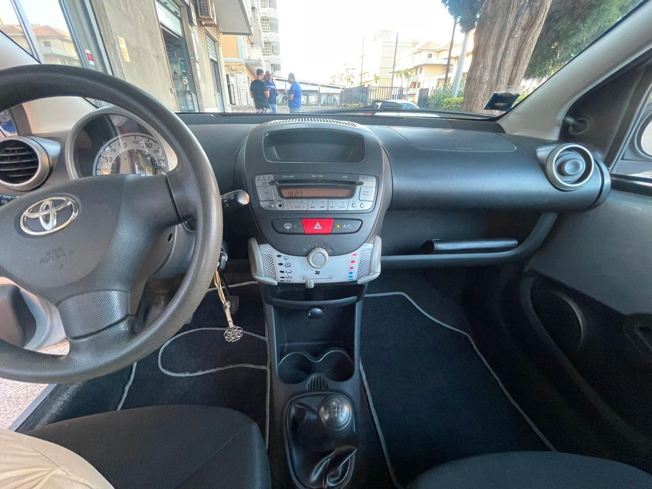 Toyota Aygo 1.0 12V VVT-i 5 porte Lounge Connect