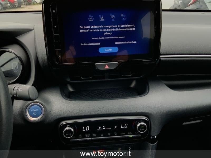 Toyota Yaris 4ª serie 1.5 Hybrid 5 porte Style
