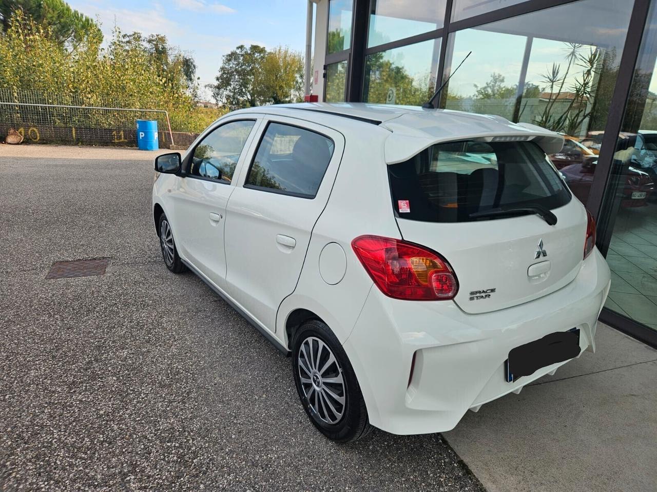 Mitsubishi Space Star 1.2 Invite SDA