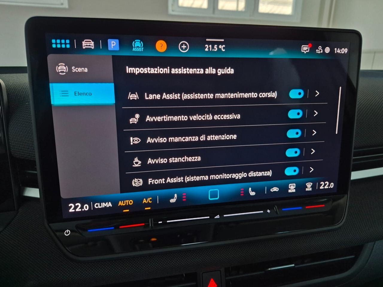 Volkswagen T-Roc 1.5 ETSI LIFE 116CV DSG LED NAVI C.17 APPLE CAR PLAY/ANDROID AUTO ACC LANE ASSIST VOLANTE/SEDILI RISCALDABILI WIRELESS