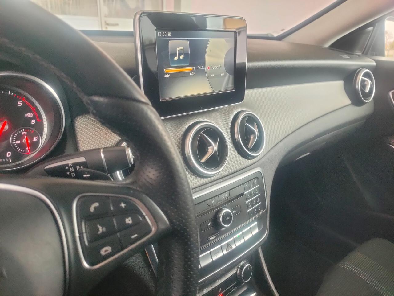 Mercedes-benz CLA 200 d 4Matic Automatic Sport neopatentati