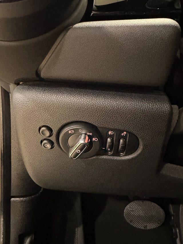 MINI Cooper 1.5 Classic 5 porte Auto -LED-16"-Carplay-Keyless-