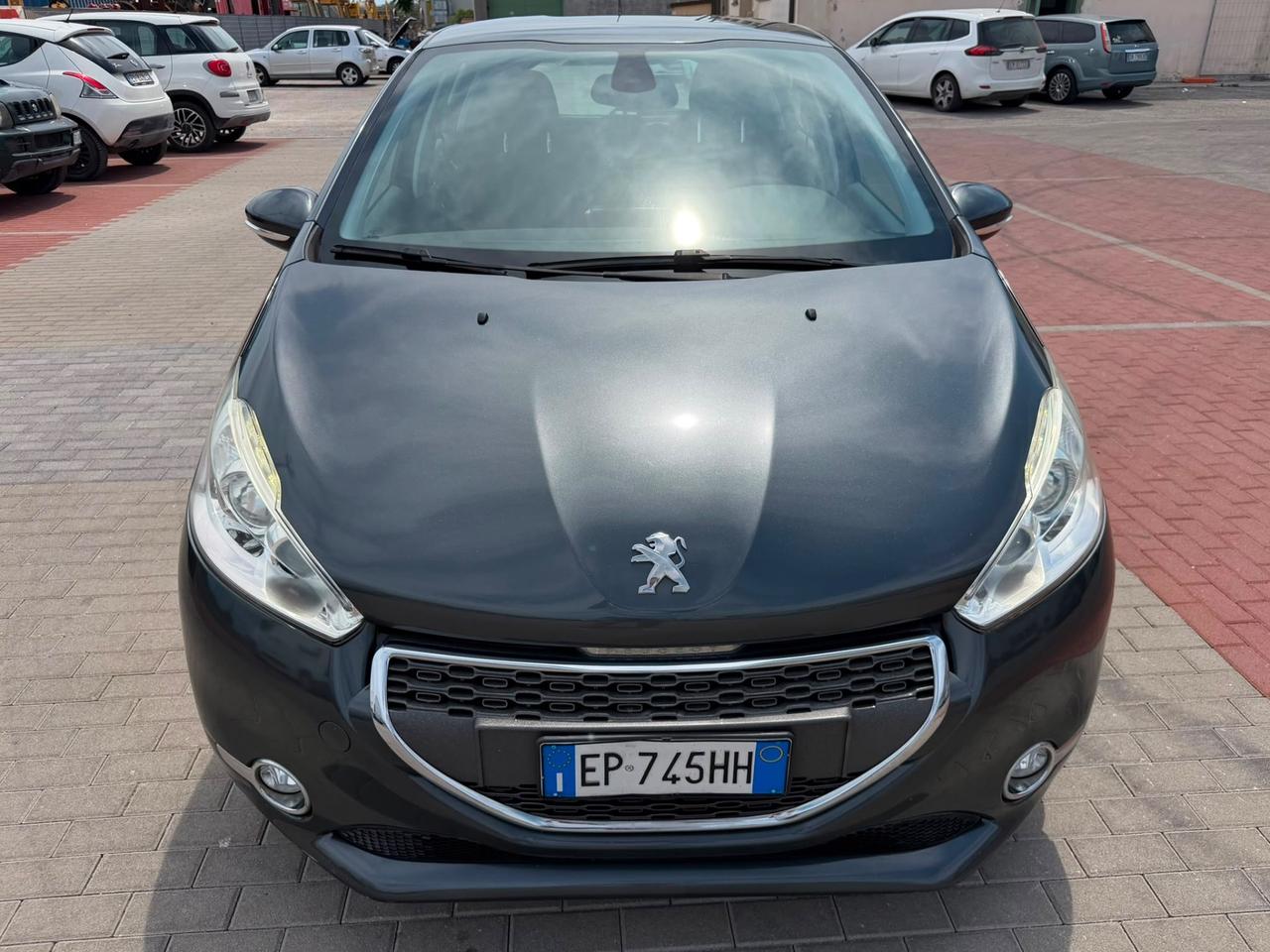 Peugeot 208 1.4 HDi 68 CV 5 porte Business
