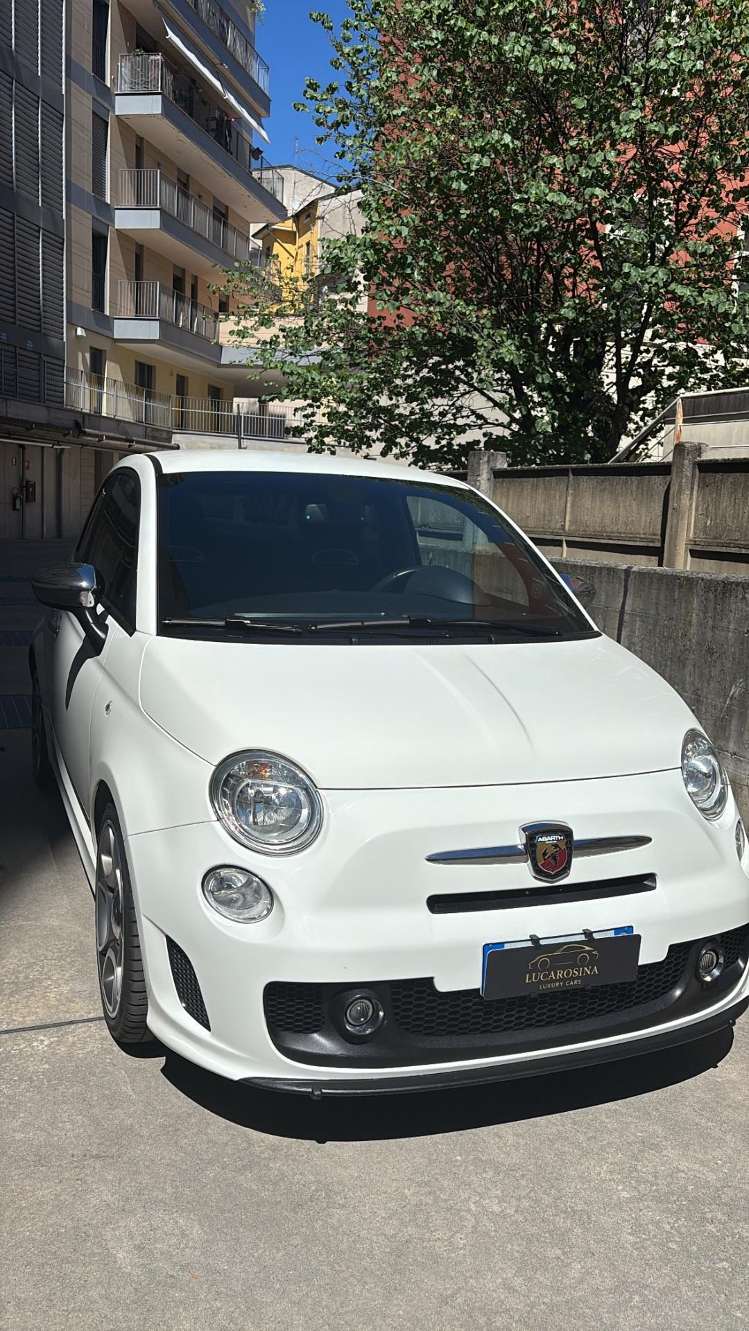Abarth 500 1.4 Turbo T-Jet Custom
