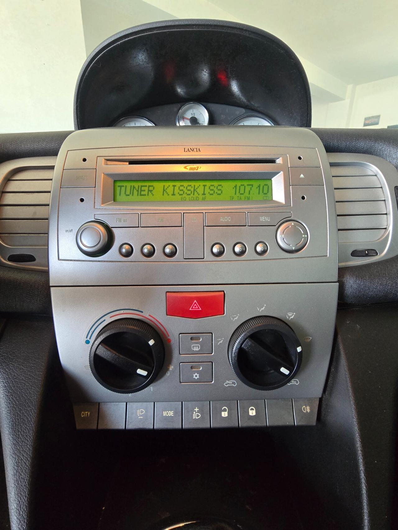 Lancia Ypsilon 1.2 Argento