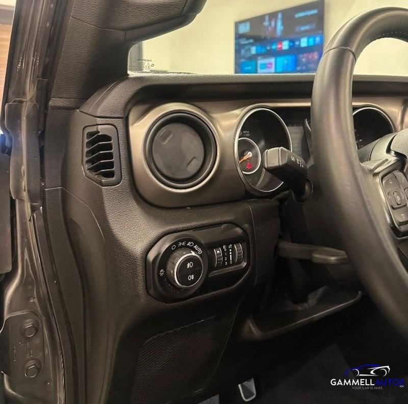 Jeep Wrangler Unlimited 2.2 Mjt II Sahara AUTOMATICA