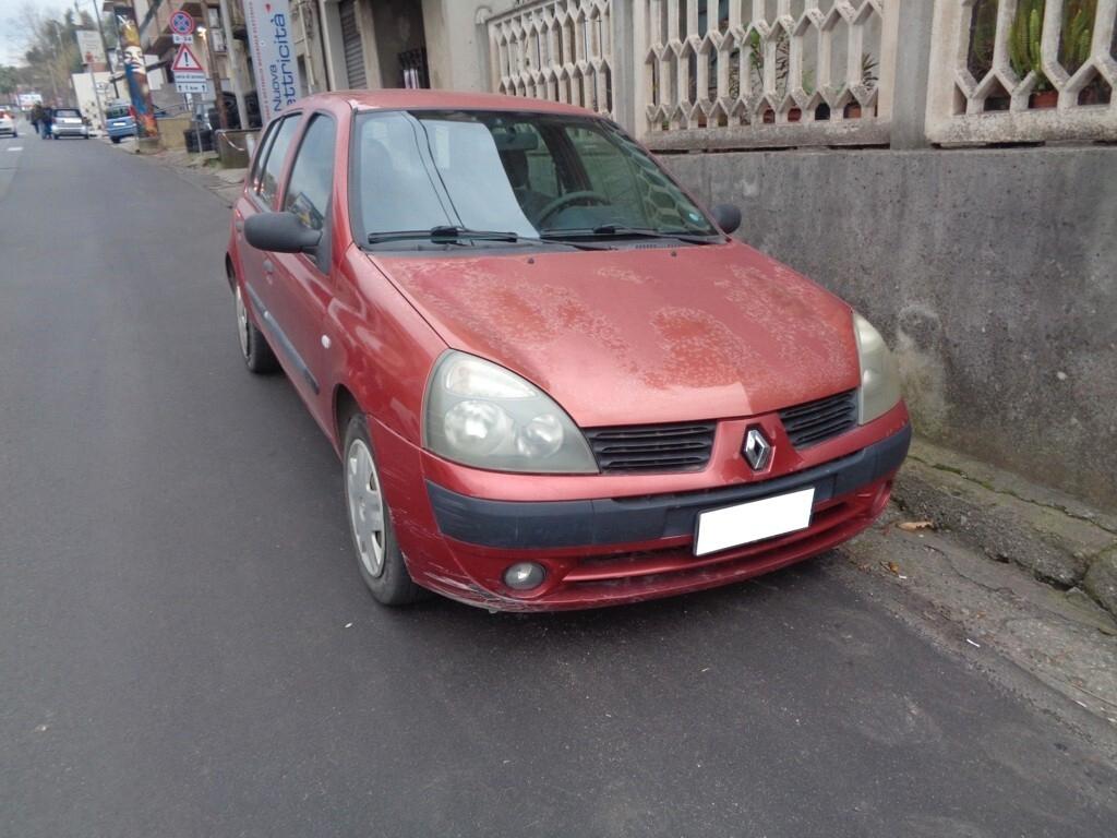 Renault Clio 1.2 cat 5 porte Confort Authentique