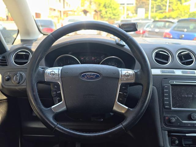 FORD S-Max 2.0 TDCi 140 CV New Titanium 7 POSTI