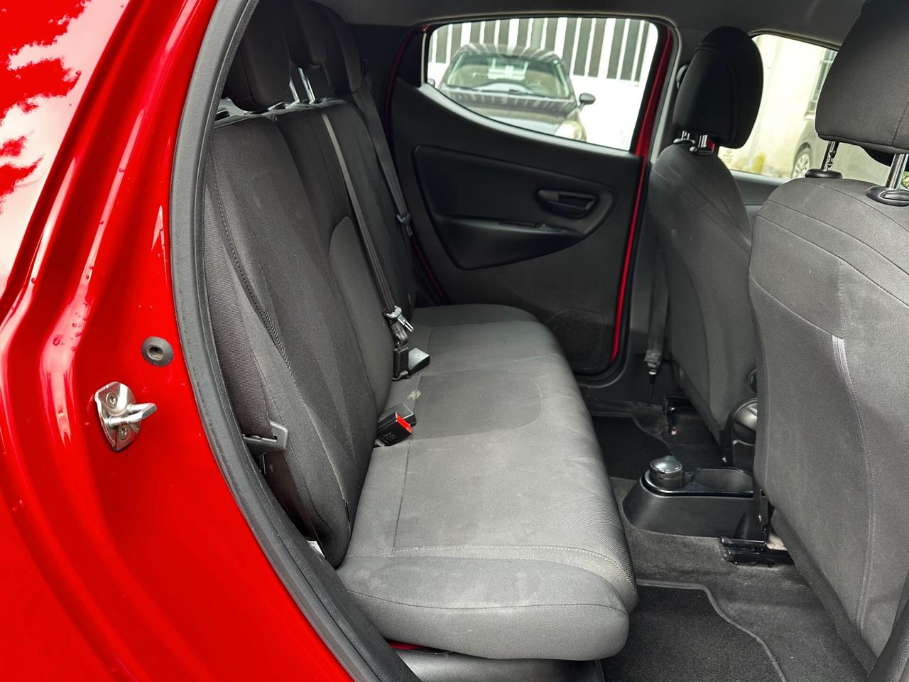 Lancia Ypsilon 1.2 69 CV 5 porte S&S Gold "NEOPATENTATI"