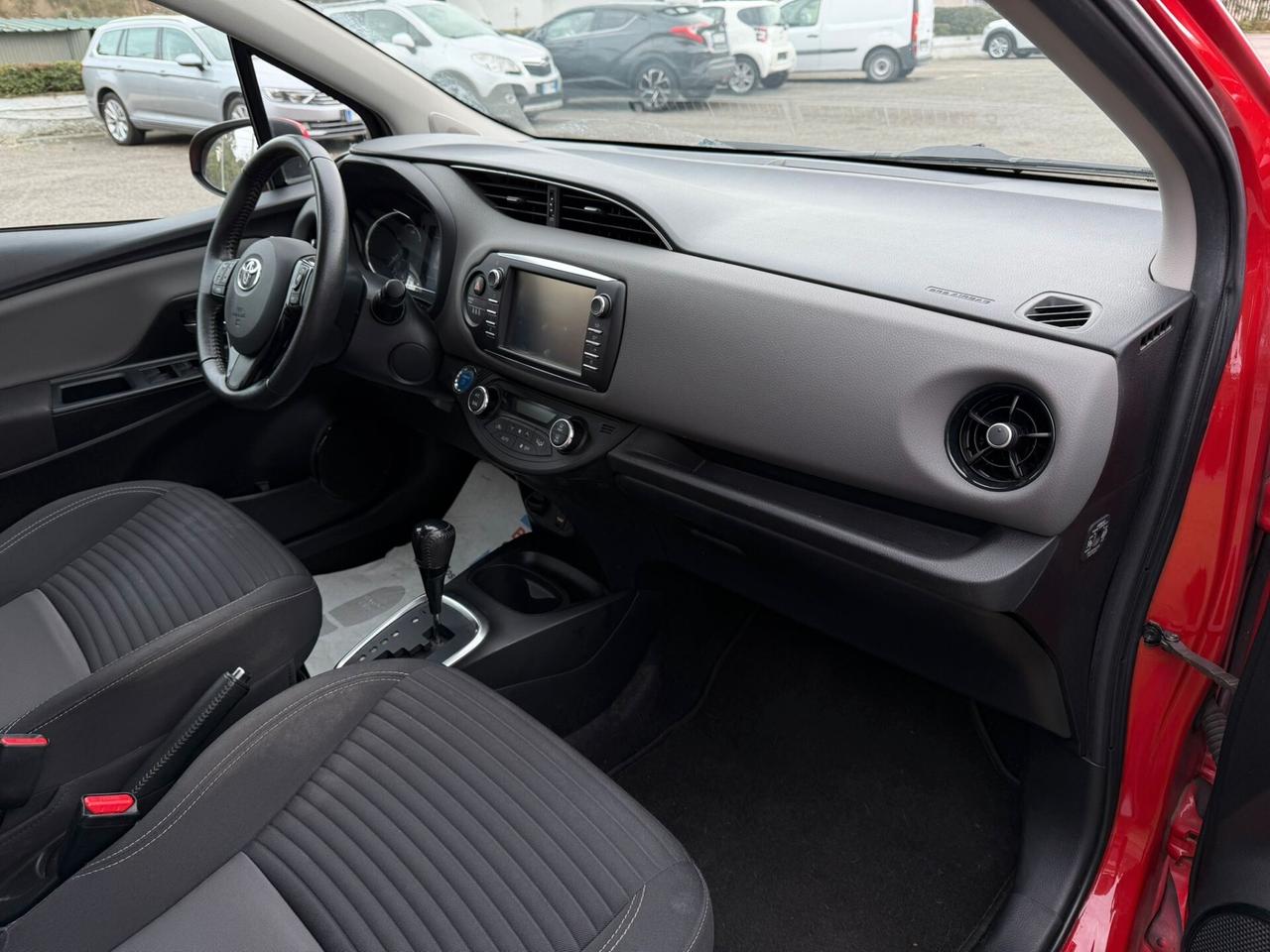 Toyota Yaris 1.5 Hybrid 5 porte Cool