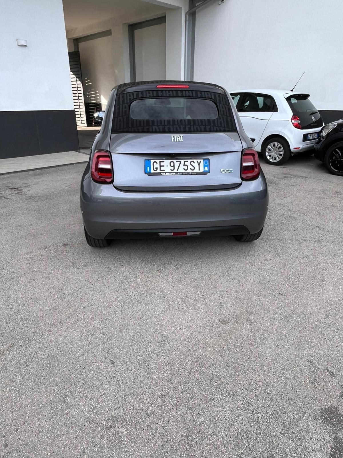 Fiat 500 500e Cabrio 42 kWh La Prima
