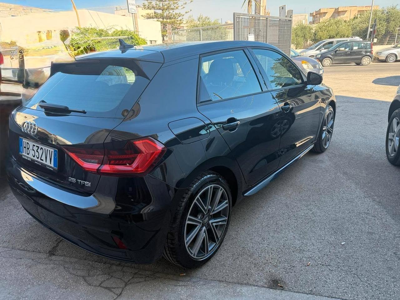Audi A1 SPB 25 TFSI S tronic line edition