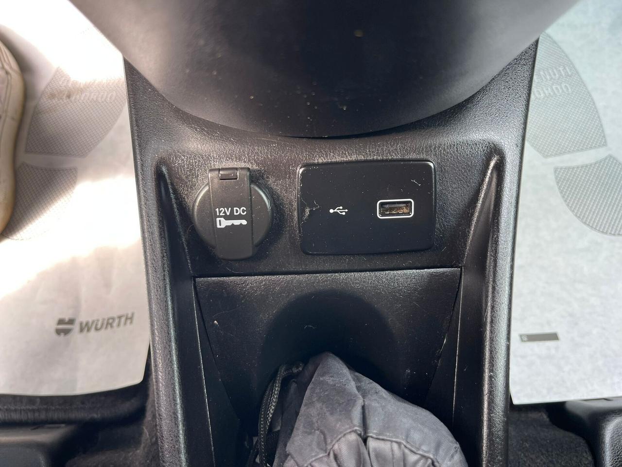 Ypsilon 1.2 69 CV 5 porte GPL Ecochic Gold