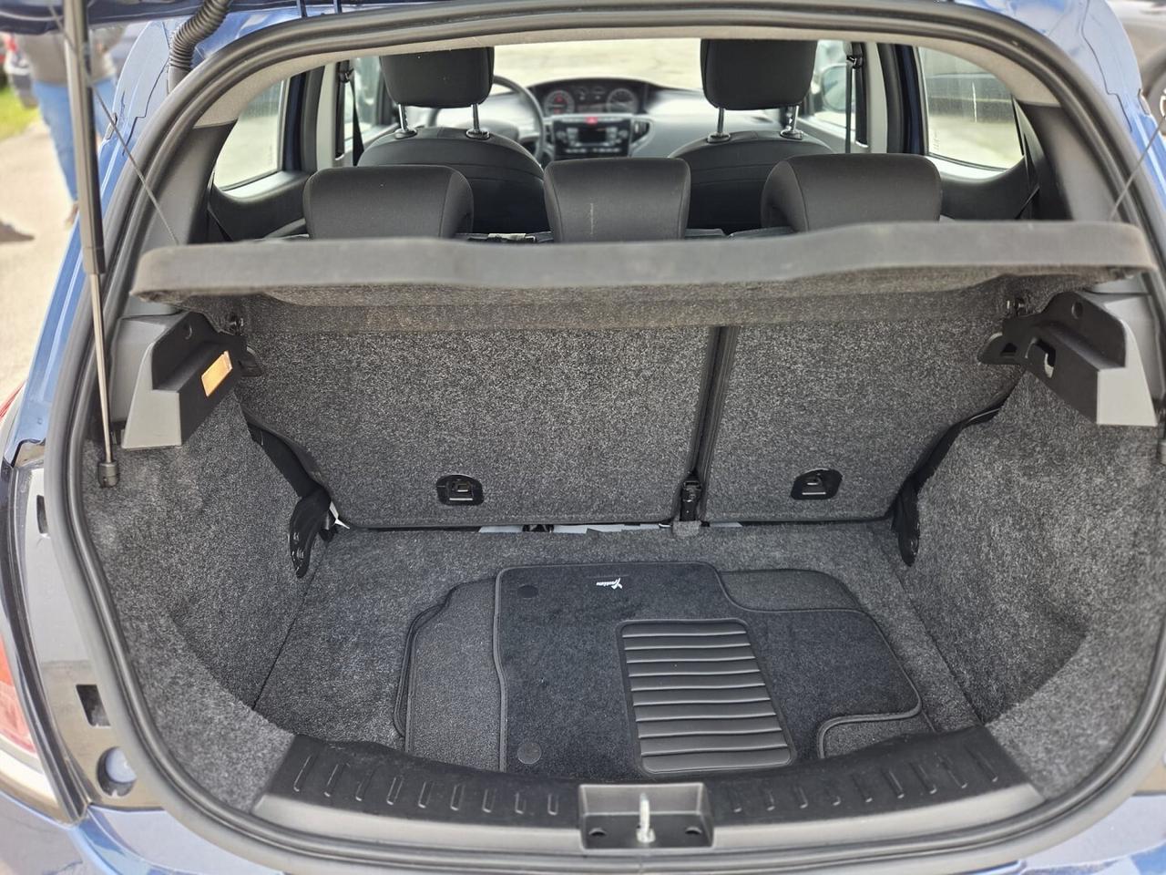 LANCIA YPSILON 1.0 5P S&S HYBRID ALBERTA FERRETTI