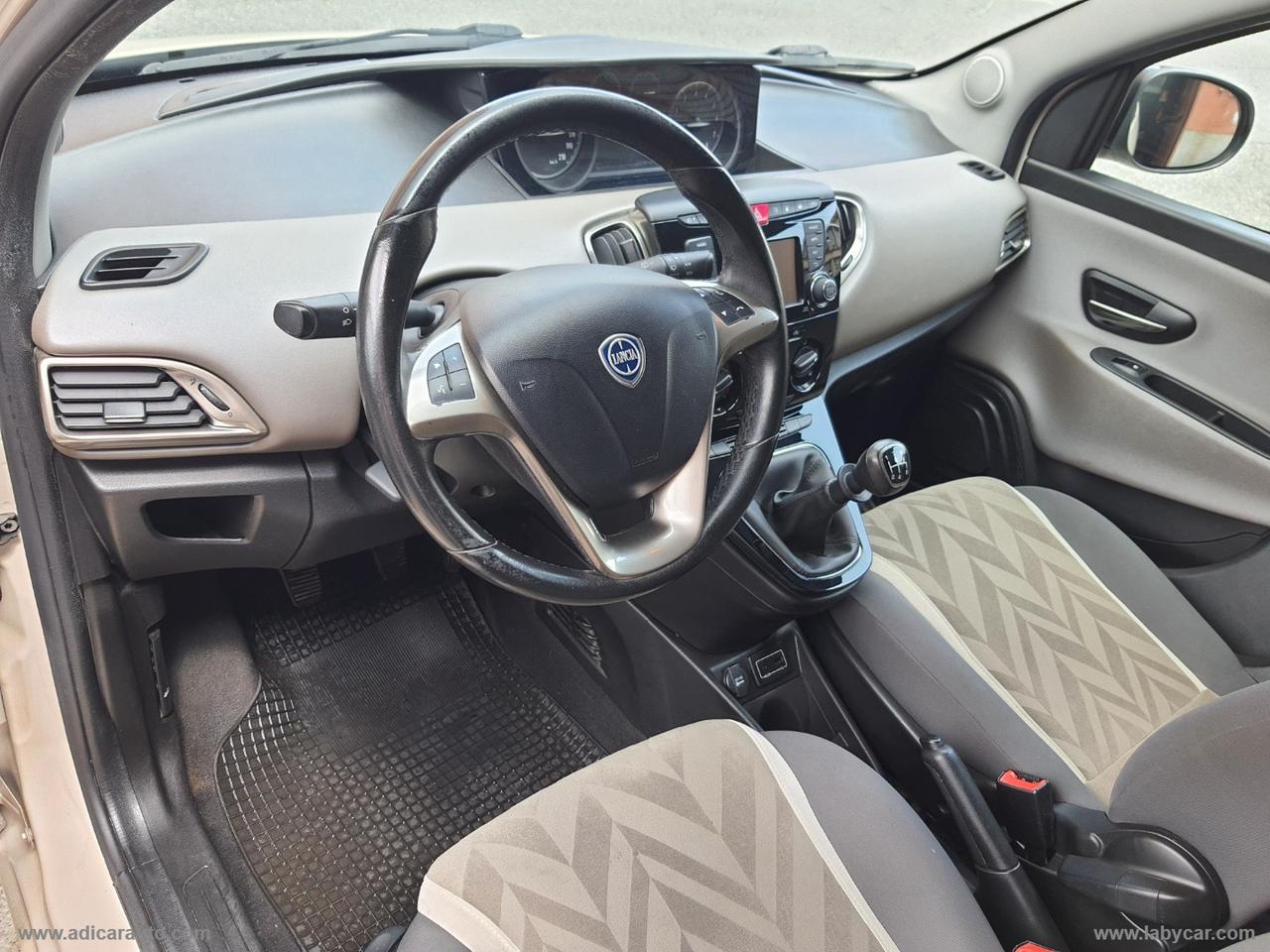 LANCIA Ypsilon 1.2 69 CV GPL Ecochic Opening edition