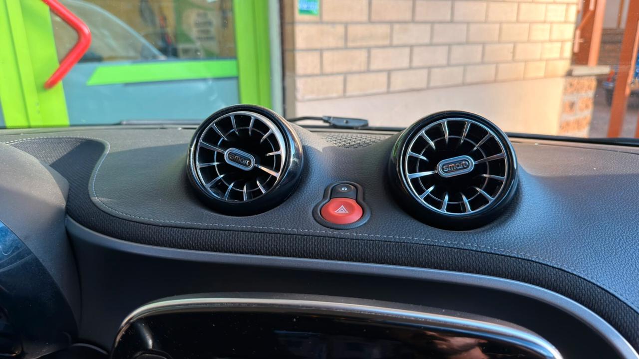 Smart ForTwo BRABUS 0.9 Turbo twinamic Xclusive