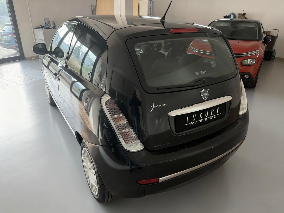 Lancia Ypsilon 3 Porte Ypsilon 1.3 mjt 16v Unyca