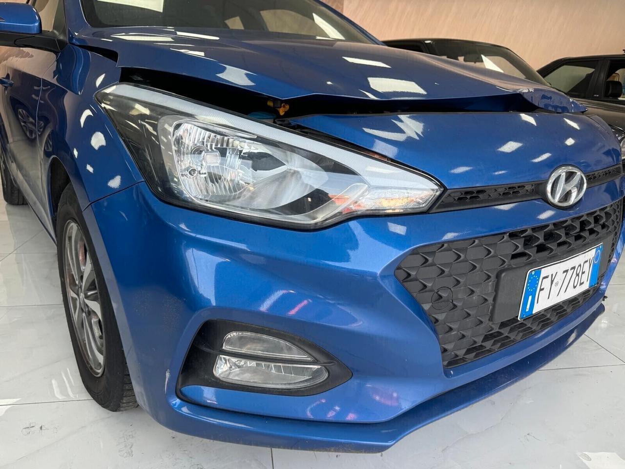 Hyundai i20 1.2 5 porte Econext Connectline - Danneggiata