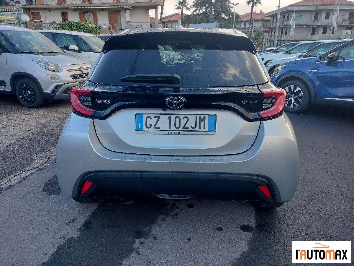 TOYOTA - Yaris 1.5h Trend
