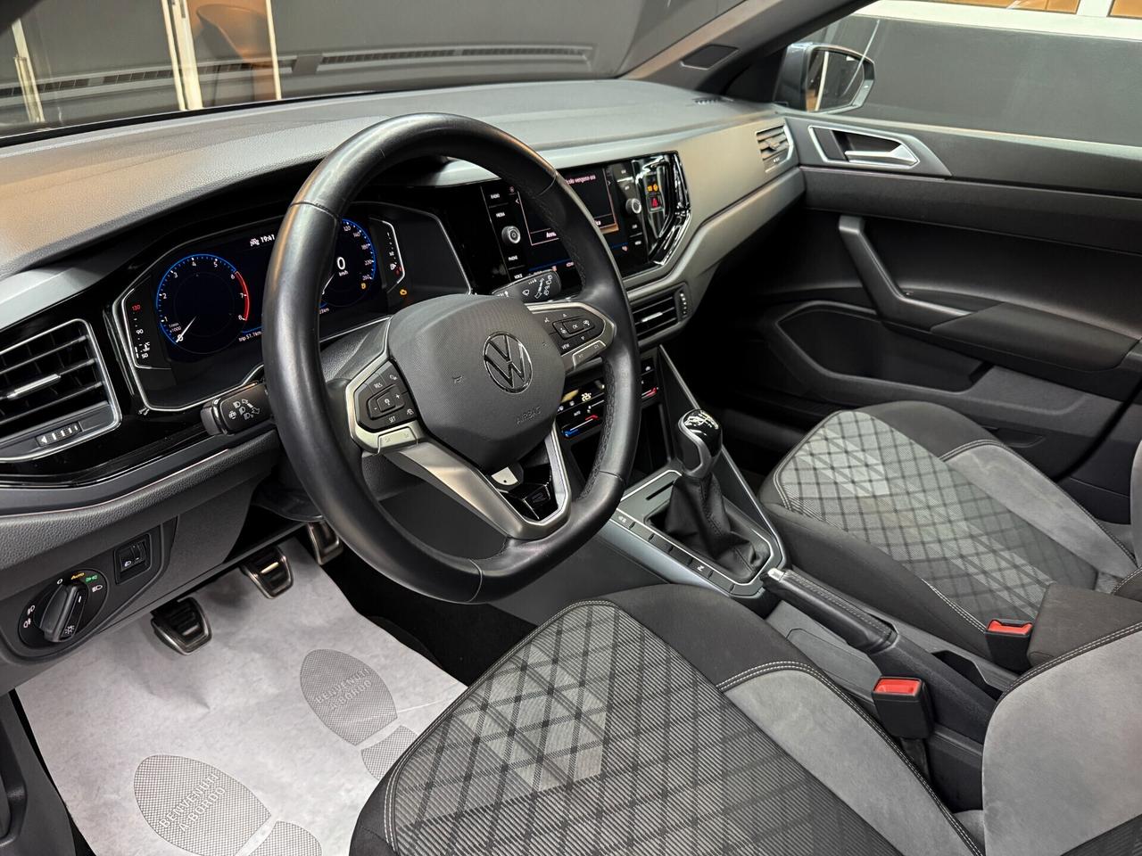 Volkswagen Polo 1.0 TSI 95CV R-Line