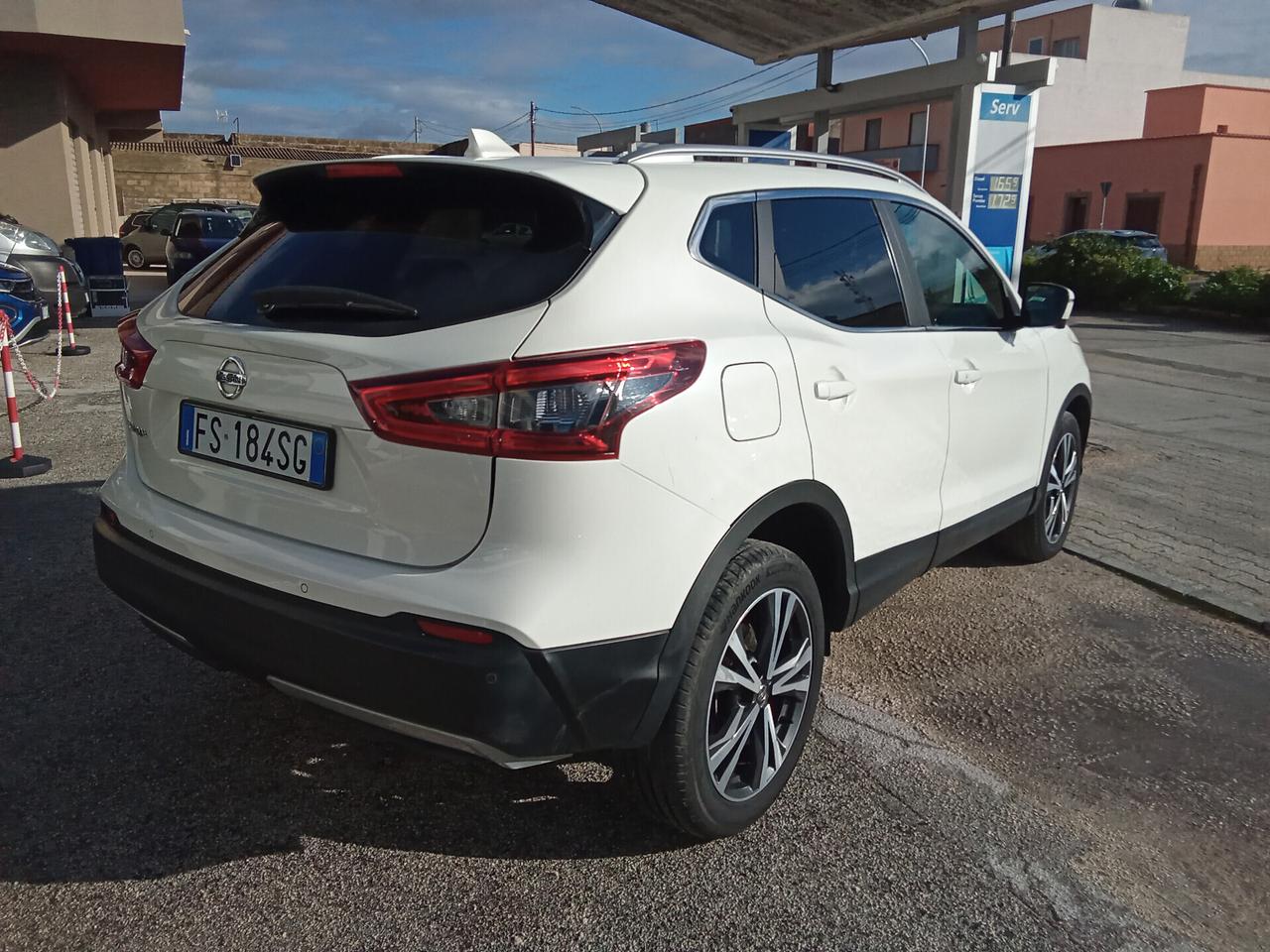 Nissan Qashqai 1.6 dCi 2WD XTronic Tekna+