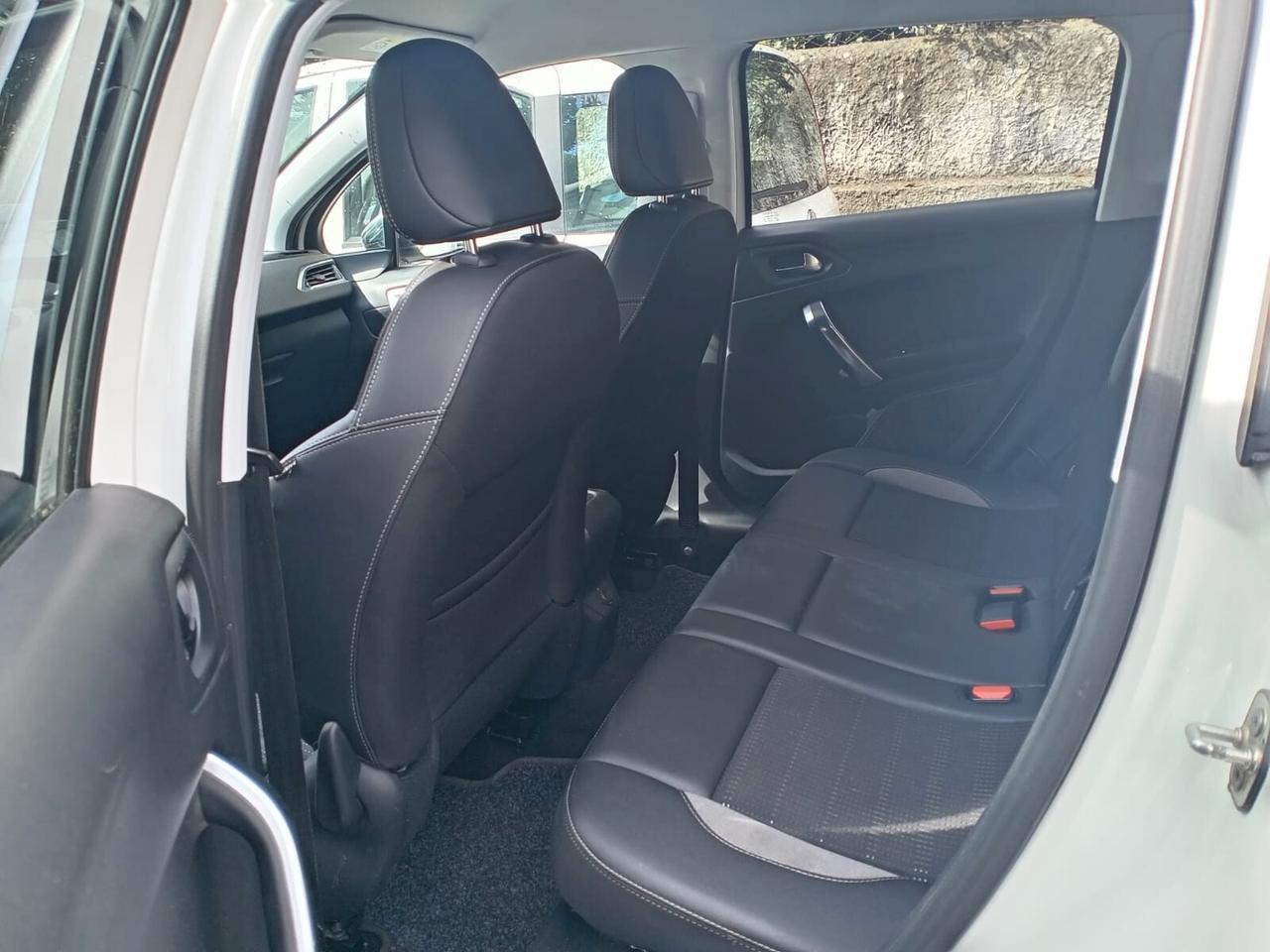 Peugeot 2008 BlueHDi 100 Black Matt