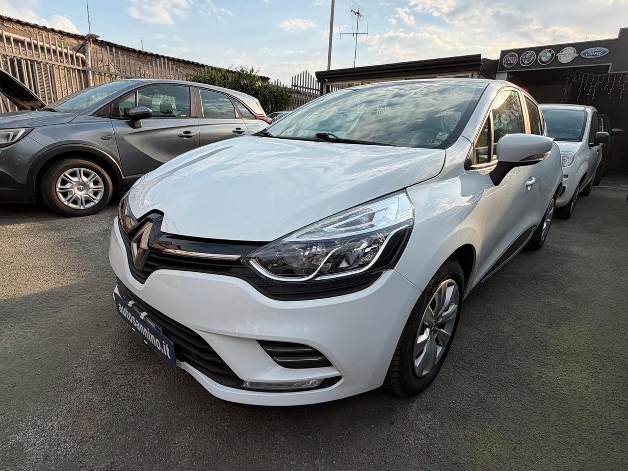 Renault Clio TCe 12V 90 CV GPL 5 porte Moschino Intens