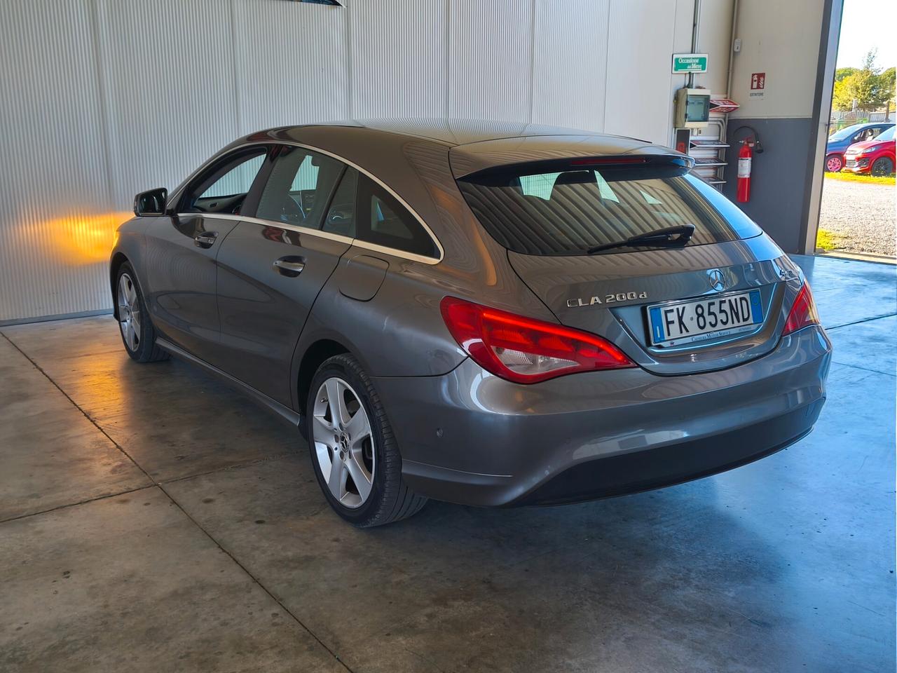 Mercedes-benz CLA 200d 4Matic Premium