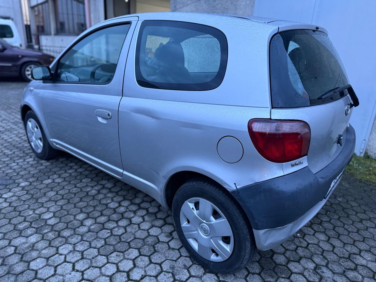 Toyota Yaris 1.0i 16V cat 3 porte