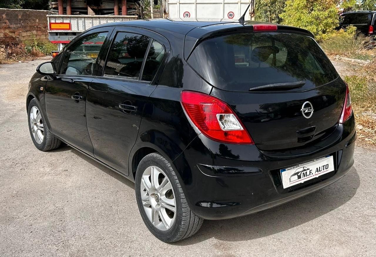 Opel Corsa 1.2 85CV 5 porte GPL - 2013