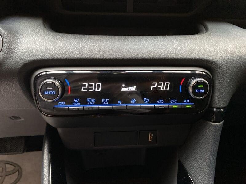 Toyota Yaris Yaris 1.5 Hybrid 5 porte Lounge