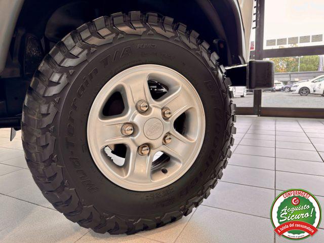 LAND ROVER Defender 90 2.5 Td5 SW SE *7 POSTI*GPL*NEOPATENTATI*