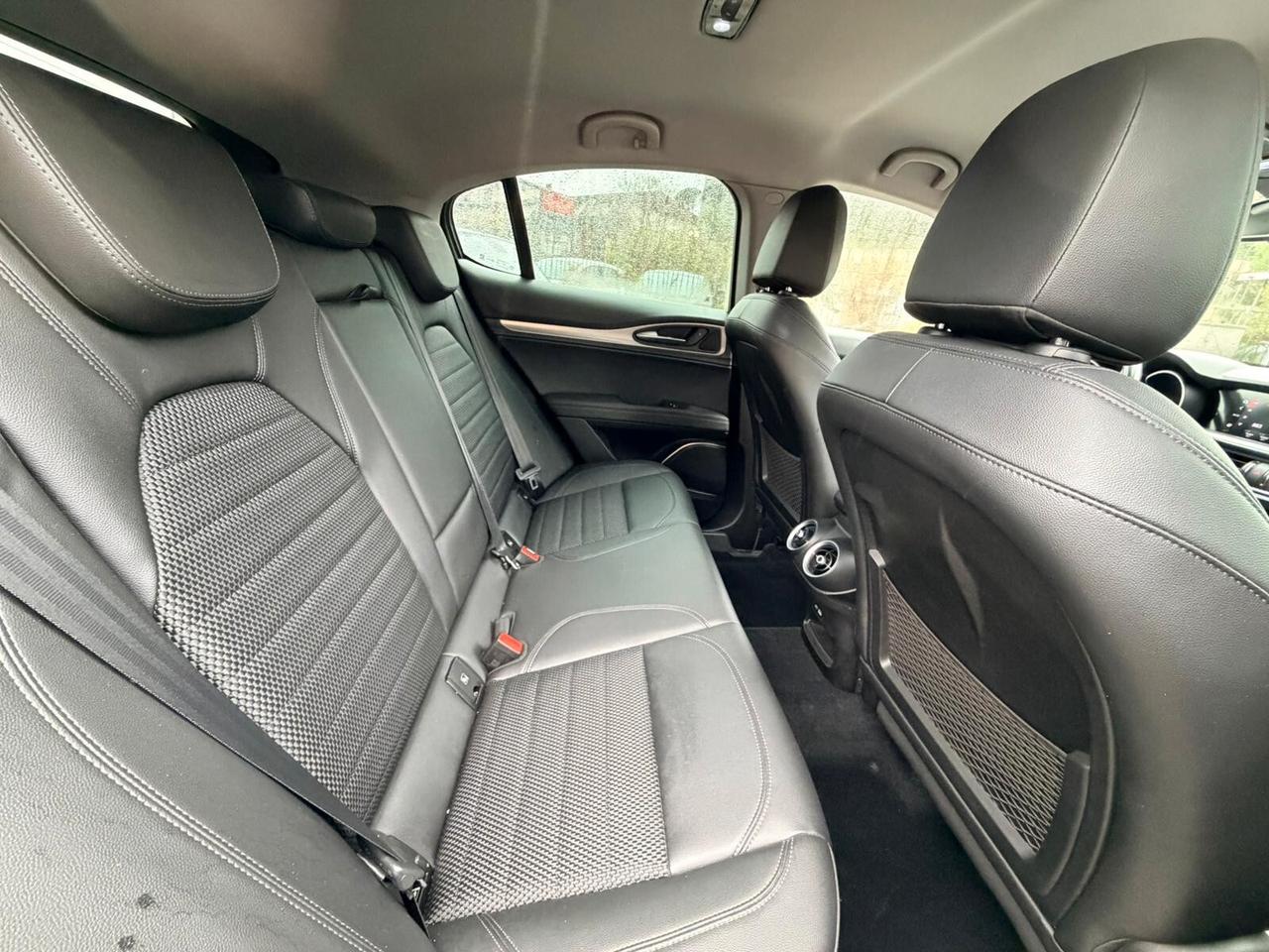 Alfa Romeo Stelvio 2.2 Turbodiesel 190 CV AT8 Q4 Sprint 2021