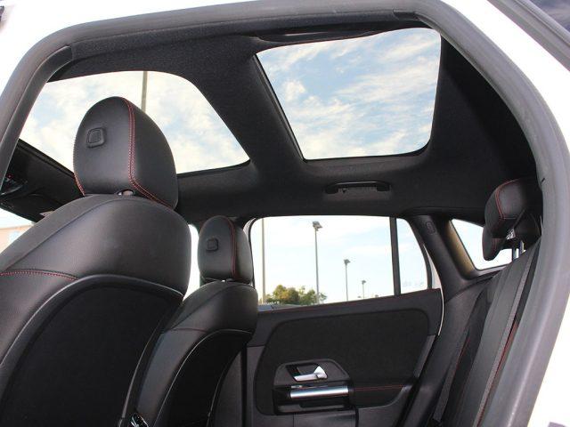 MERCEDES-BENZ GLA 200 d Automatic Premium