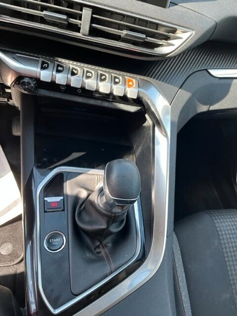 Peugeot 3008 BlueHDi 130 S&S Business